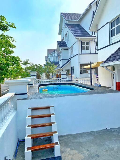 3 Storey Swimming Pool&Projector House Setia Alam Shah Alam Extérieur photo