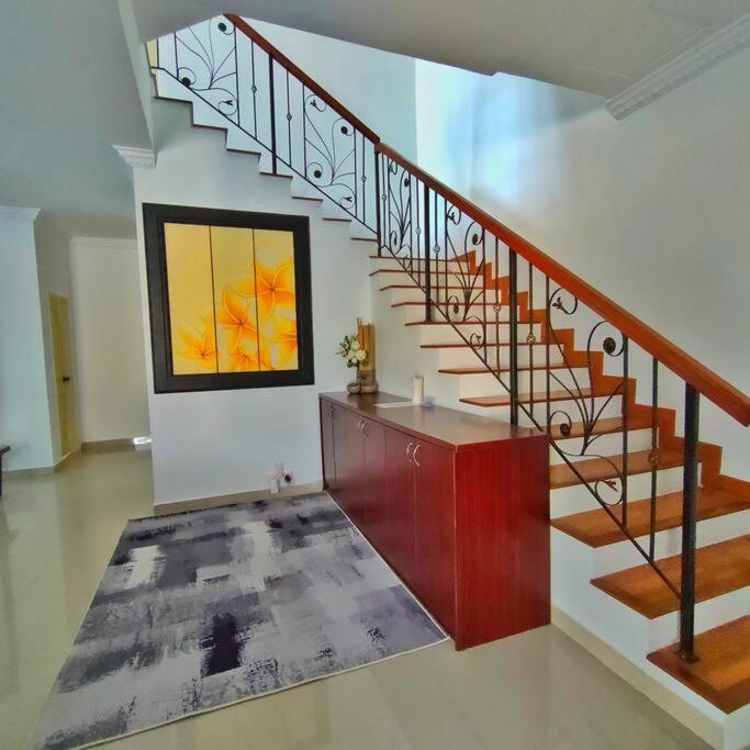 3 Storey Swimming Pool&Projector House Setia Alam Shah Alam Extérieur photo