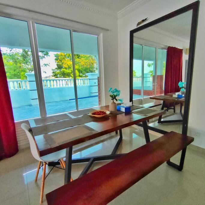 3 Storey Swimming Pool&Projector House Setia Alam Shah Alam Extérieur photo