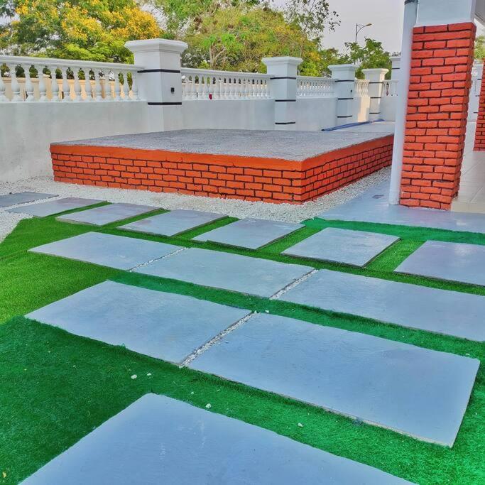3 Storey Swimming Pool&Projector House Setia Alam Shah Alam Extérieur photo