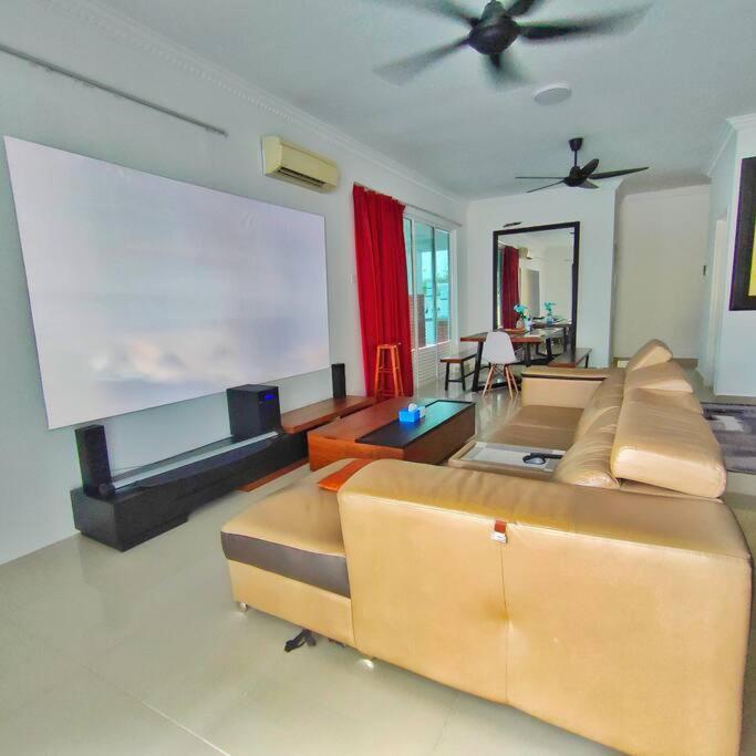 3 Storey Swimming Pool&Projector House Setia Alam Shah Alam Extérieur photo